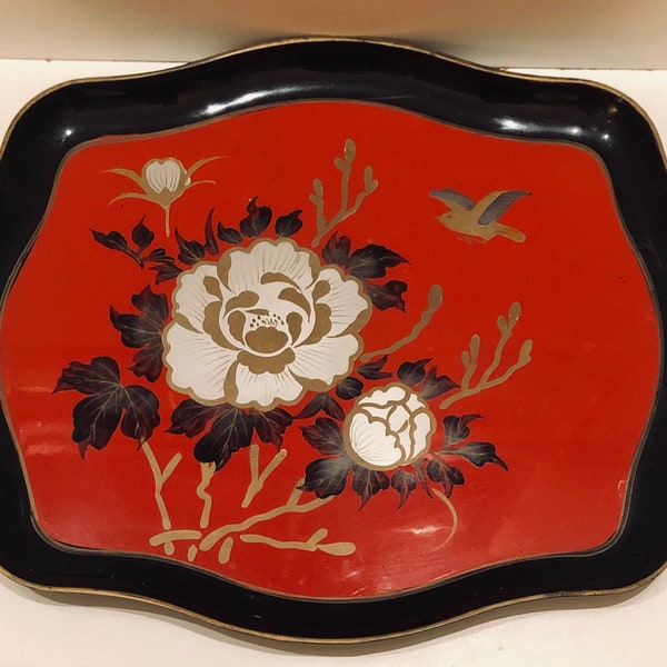 Brilliant Vintage Japanese Lacquer Serving Tray White Flowers Scalloped Tray Wall Art Asian Chrysanthemums Floral