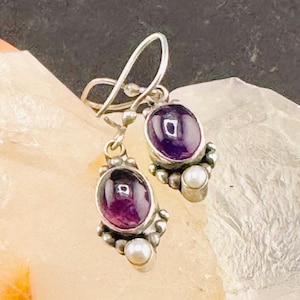 Beautiful Vintage Sterling Amethyst Pearl Drop Pierced Earrings Cabochon Stones