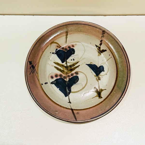 Vtg Hand Thrown Studio Pottery Plate Artist Signed ET Shallow Trinket Bowl Dish Wall Art Polychrome Abstract Flowers Donation Paten Dish