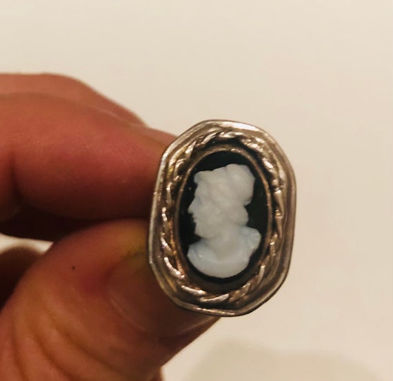 Antique Black & White Hardstone Onyx Cameo Ring E… - image 5