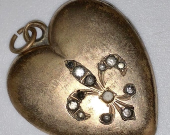 Vintage Fleur de lys or rempli coeur médaillon collier pendentif cheveux souvenir souvenir héritage cadeau deuil bijoux