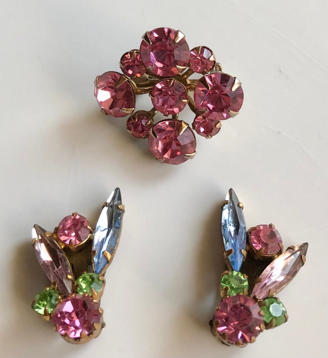 Brilliant Vintage Pink Rhinestone Set Brooch W Multicolored Earrings ...