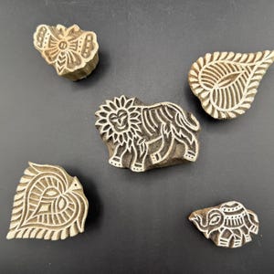 Leone, elefante, farfalla, foglie, in legno intagliato a mano, timbri per stampa tessile, timbratura all'henné, biglietti di Natale fatti in casa, scrapbooking