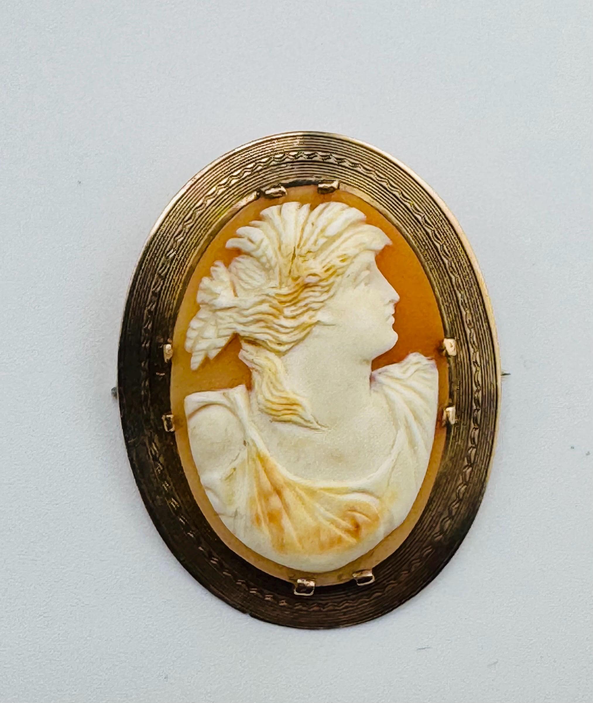 フランスアンティークギリシャ神話モチーフのシェルカメオブローチ