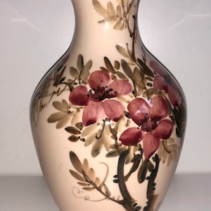 Vintage Chinese Vase Chicken Rooster Bird Pheasant Pink Dogwood Flowers Pastel Background 8 1/2” Tall