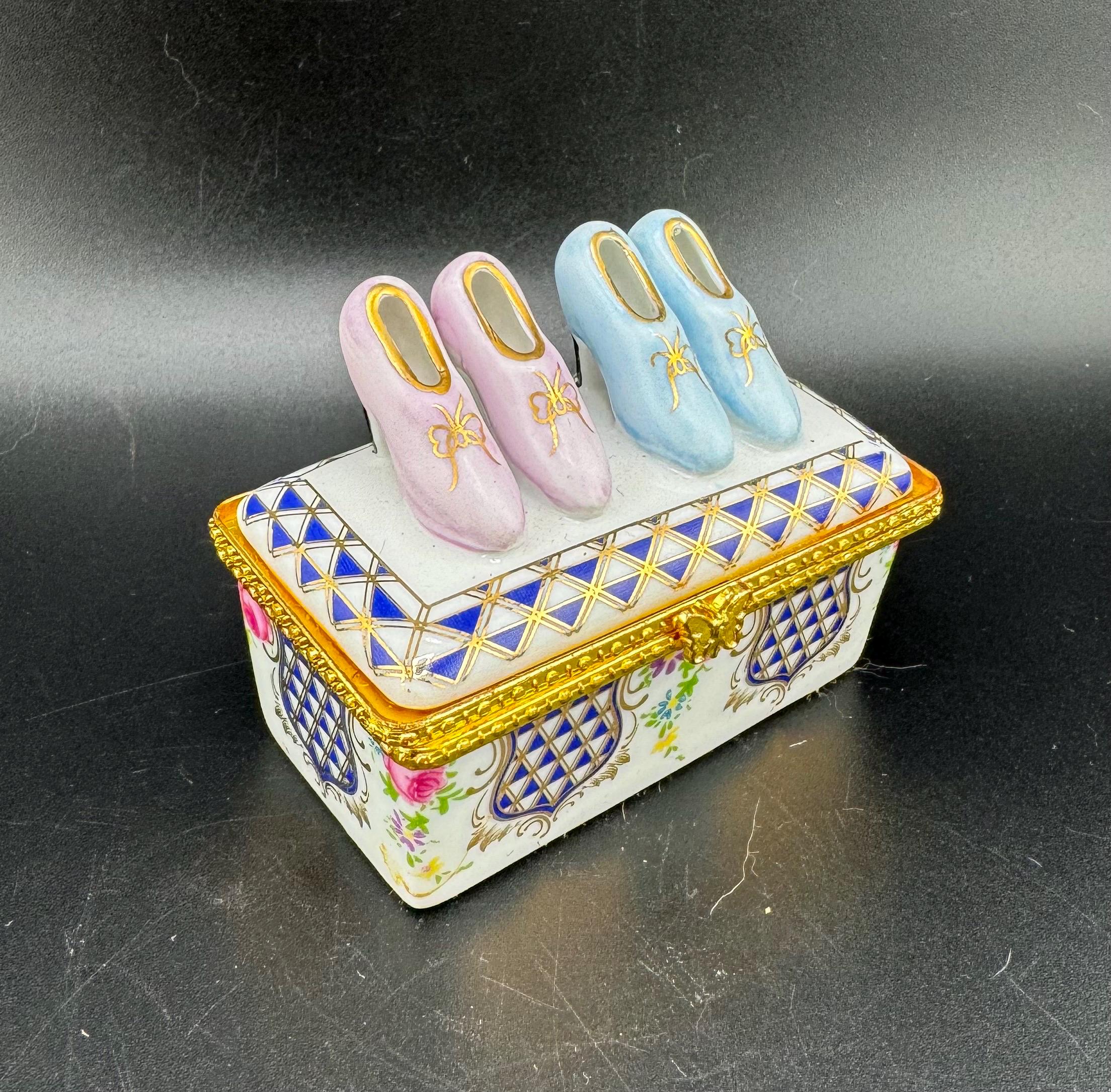 Vintage Miniature Porcelain Trinket Box Ladies Shoe Design