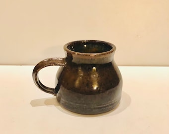 Taza de café vintage de gres esmaltada en marrón oscuro, vajilla rústica, decoración de mesa de granja, utensilios de cocina hippies