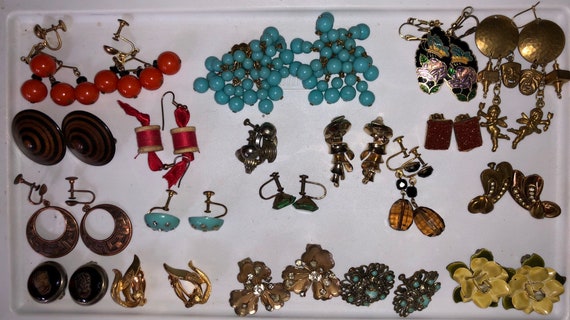 Unsigned Vintage Earring Collection Jewelry Job L… - image 2