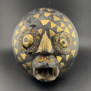 Vtg Carved Wooden African Moon Mask Sculpture Wall Hanging Beadwork Brass Inlay Luba Congo Ceremonial Tribal Folk Art Ashanti Ghana AS IS
