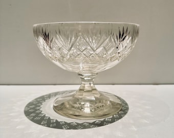 ヴィンテージ ミッドセンチュリー ビクトリア朝スタイルのクリスタル