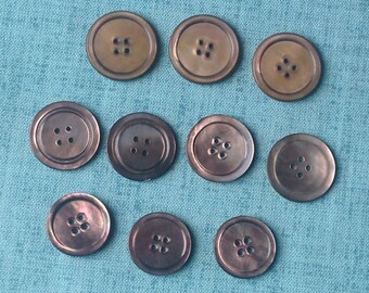 9 Vintage Large Mother of Pearl Buttons-- Item# 812