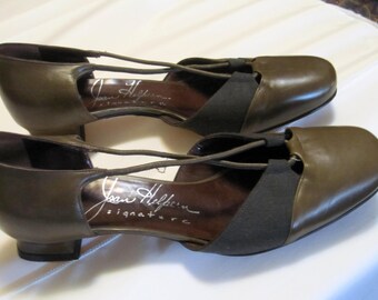 joan helpern signature shoes