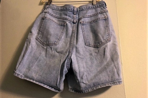 Vintage Women’s Lands’ End Denim Shorts - image 4