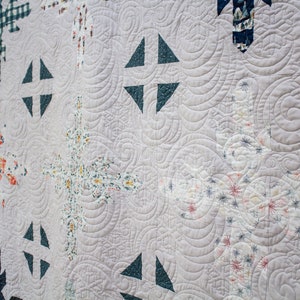 Falling Snow Quilt Pattern image 8