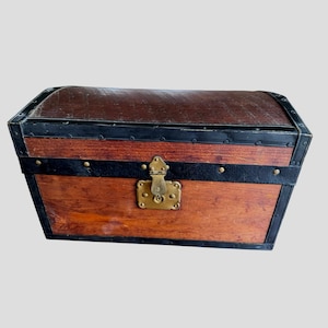 1940s Trunk - Etsy Canada