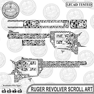 Può includere: Un file grafico digitale con motivi a volute in bianco e nero progettati per un revolver Ruger. L'immagine mostra vari layout di componenti di armi da fuoco, il testo "EZCAD TESTED" e "RUGER REVOLVER SCROLL ART" e loghi circolari.