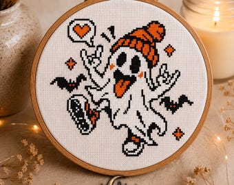 Schema per punto croce di un fantasma pazzo, ricamo di un fantasma divertente, punto croce spettrale e carino per Halloween, schema digitale PDF di un fantasma gotico