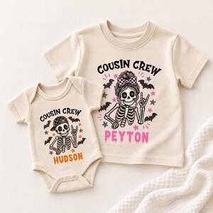 Gepersonaliseerd Halloween-shirt voor kinderen met naam, skelet-rompertje voor baby's (jongens en meisjes), bijpassend T-shirt voor peuters met griezelige thema's.