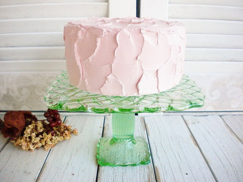 Green LE Smith Cake Stand 9 Inch Square Trellis Pattern Wedding Cake Stand Holiday