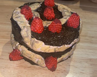 Max & ruby worm cake