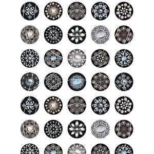 K&ouml;nnte beinhalten: Ein Bogen mit digitalen Collage-Bl&auml;ttern mit verschiedenen runden Designs. Jedes Design ist ein schwarzer Kreis mit komplizierten Mustern und Verzierungen in Silber, Wei&szlig; und klaren Edelsteinen. Die Designs umfassen florale und geometrische Muster.