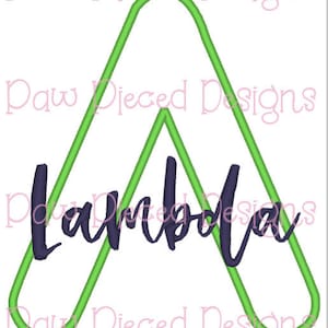 Peut inclure: Une silhouette de montagne verte avec le mot "Lambda" écrit en cursive bleu foncé.