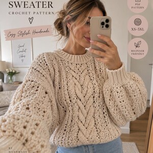 Puede incluir: Un suéter de manga larga color crema con un patrón de trenzas vertical central y detalles de punto de ganchillo texturizado. La prenda presenta un cuello redondo acanalado y puños acanalados. El texto dice CABLE-LOOK SWEATER CROCHET PATTERN.