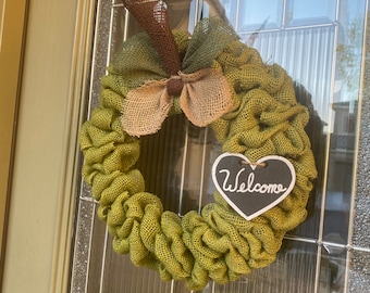 Burlap Apple Wreath, Teacher Gift with Chalkboard