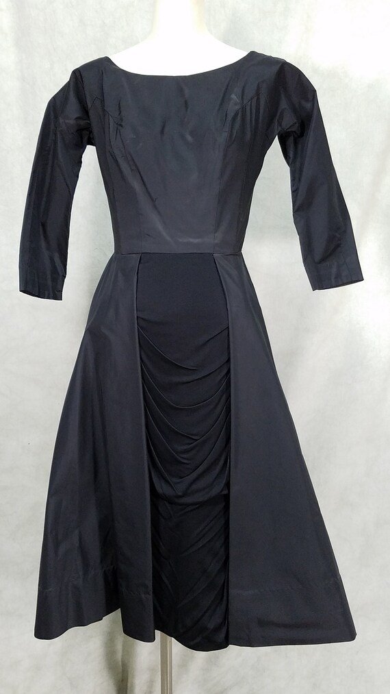 1950s Janet Leigh by Natlynn Jrs Sweep Front Cockt