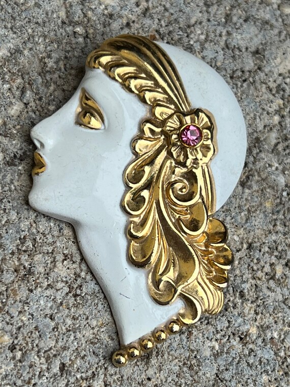 Flapper Girl Brooch Pin Art Deco 80s Gem