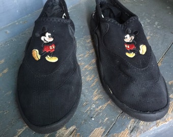 Mickey Mouse Walt Disney World Vintage Water Shoes Beach Shoes Embroidered Mickey