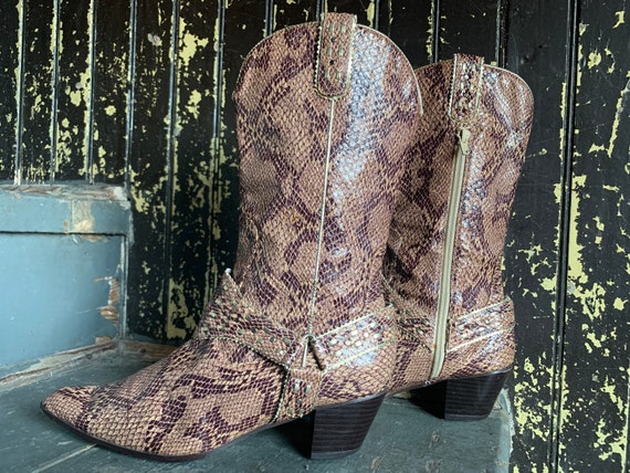 Western Faux Snakeskin Pointy Brown Boots with Go… - image 1