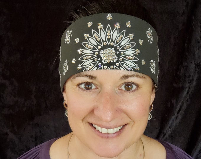 Black Paisley bandana with Diamond Clear Austrian Crystals (Sku1916)