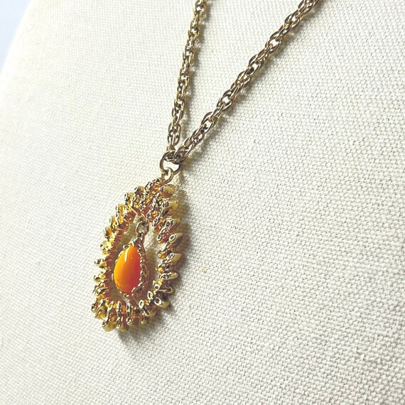Sarah Coventry Pendant Necklace Gold Tone Texture… - image 2