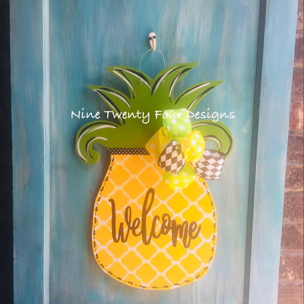 Pineapple Door hanger