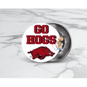 UARK Razorbacks Game Day Button: College Football Accessories