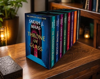 Throne of Glass Hardcover Box Set by Sarah J. Maas