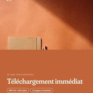 Pu&ograve; includere: Un avviso di download digitale con il testo CE QUE VOUS RECEVEZ, T&eacute;l&eacute;chargement imm&eacute;diat, PDF A4 + US Letter, 13 pages &agrave; imprimer e Aucun article physique envoy&eacute;, con un piccolo logo e un taccuino visibili.