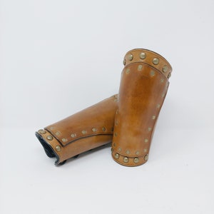 Adventurer&#39;s Bracers