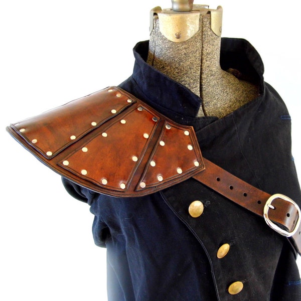 Leather Splint Pauldron Leather Armor