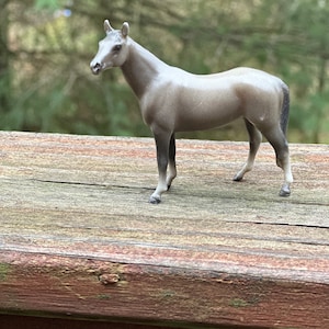 Breyer Pferd Stallnachbar G1 Native Dancer Rentner Vintage Modell