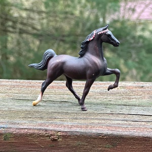 Breyer Pferd Stallkamerad G1 Amerikanisches Reitpferd 1997 JC Penny Holiday Hengst