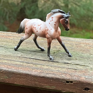 Breyer horse stablemate cantering Warmblood Sport Horse - Bay Blanket 2009-2011
