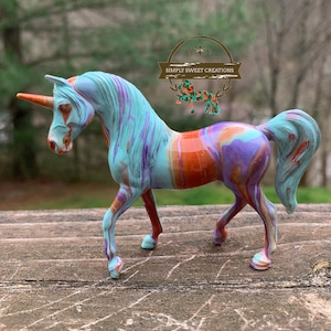Breyer Stablemate Modell Pferd Custom Original handbemalt Unikat Metallic Lila, Petrol und Koralle Walking Arabian