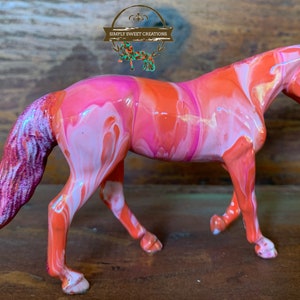 Breyer Stablemate Modell Pferd Custom Original handbemalt One Of A Kind Pinks und Glitzer Loping Quarter Horse Stute