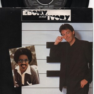 Paul McCARTNEY & Stevie WONDER Ebony and Ivory 1982 Uk Issue Original 7 45 rpm Vinyl Single Record R6054 image 1