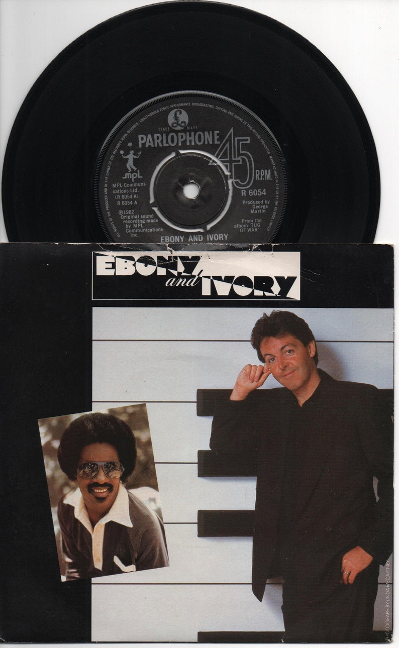 Paul McCARTNEY & Stevie WONDER Ebony and Ivory 1982 Uk Issue Original 7 45 rpm Vinyl Single Record R6054 image 1