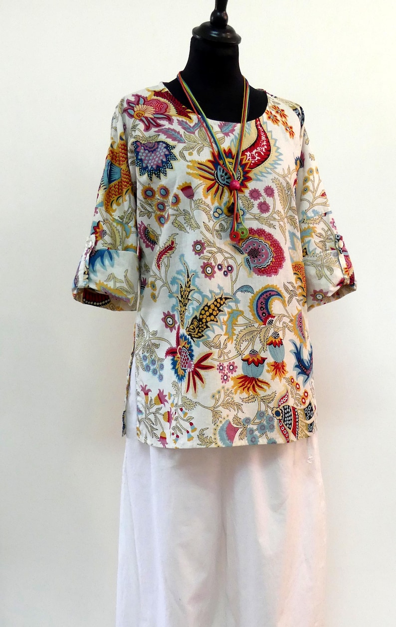 White TUNIC TEESHIRT in lightweight cotton with multicolored paisley print and long sleeves zdjęcie 2