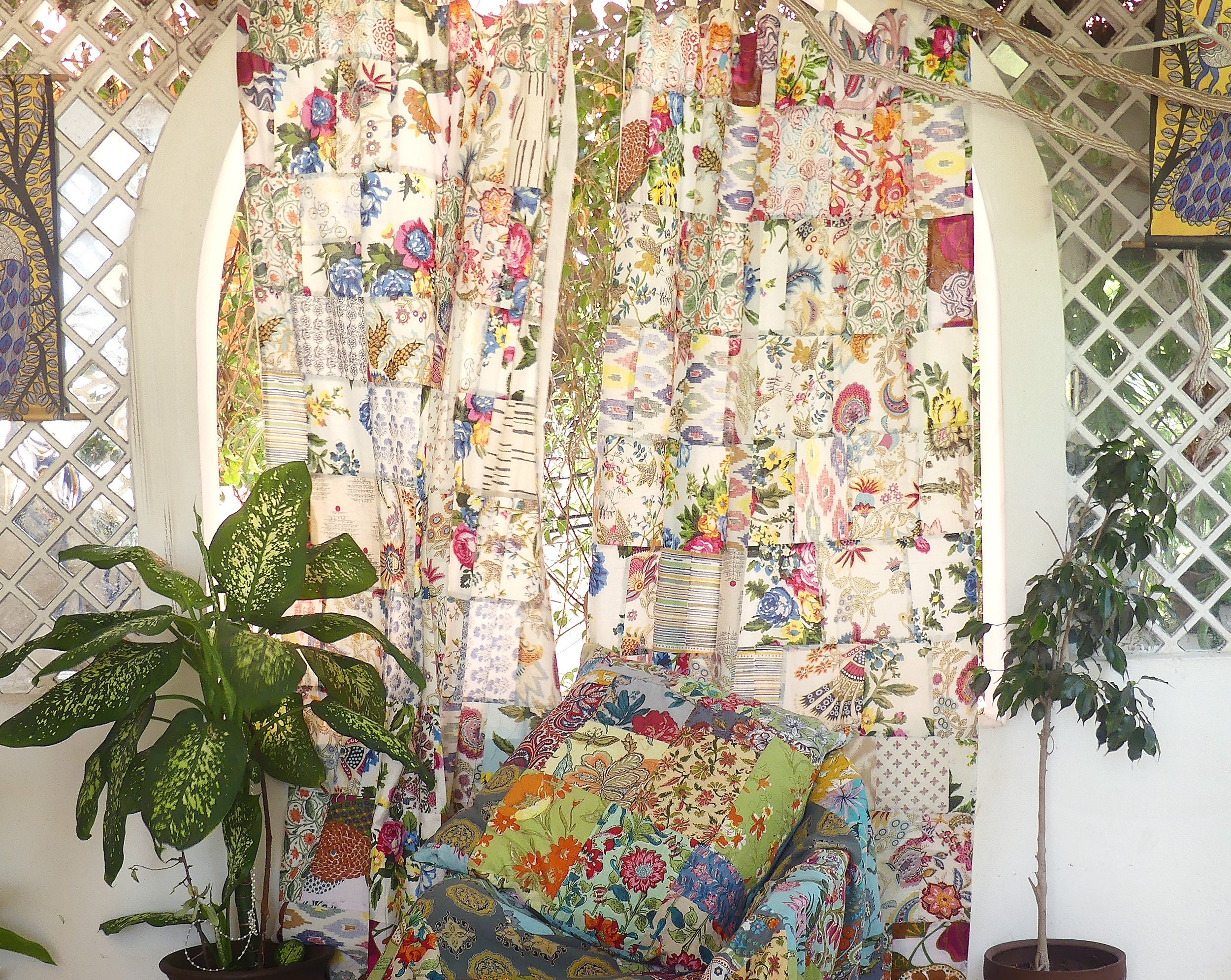 CORTINA PATCHWORK branca e multicolorida cortina personalizada de algodão com forro de cor sólida combinando com os retalhos, branco