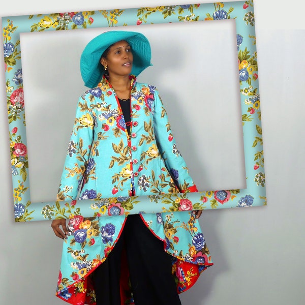 Manteau redingote blue turquoise en coton toile à motifs grand motifs fleurs doublé reversible de coton rouge